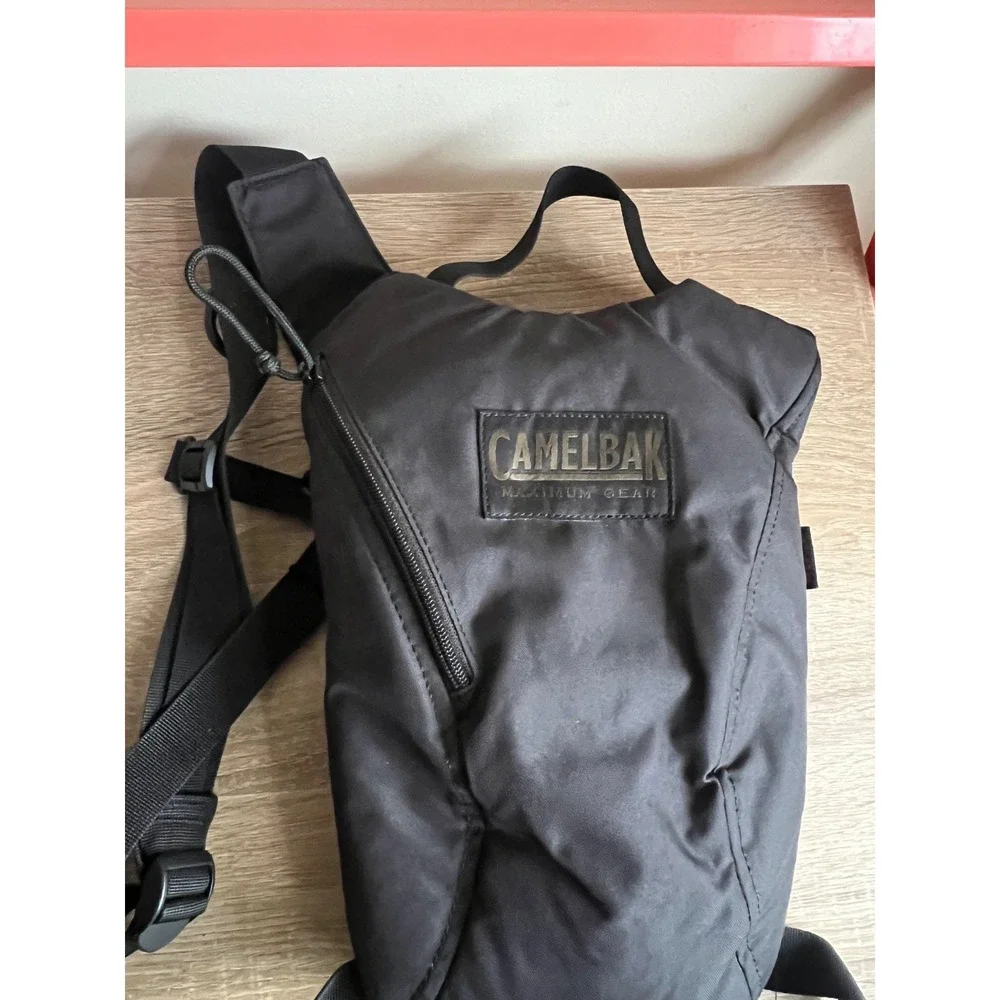 Camelbak‎ Hydration Backpack Only Classic Black Gorpcore Travel Hiking Camping